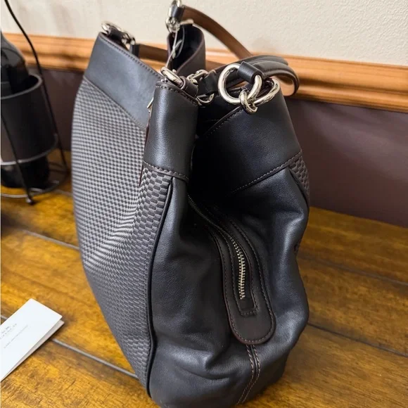 ✨NWT - Coach Legacy Jacquard Lexy Shoulder Bag✨ - Picture 5 of 14